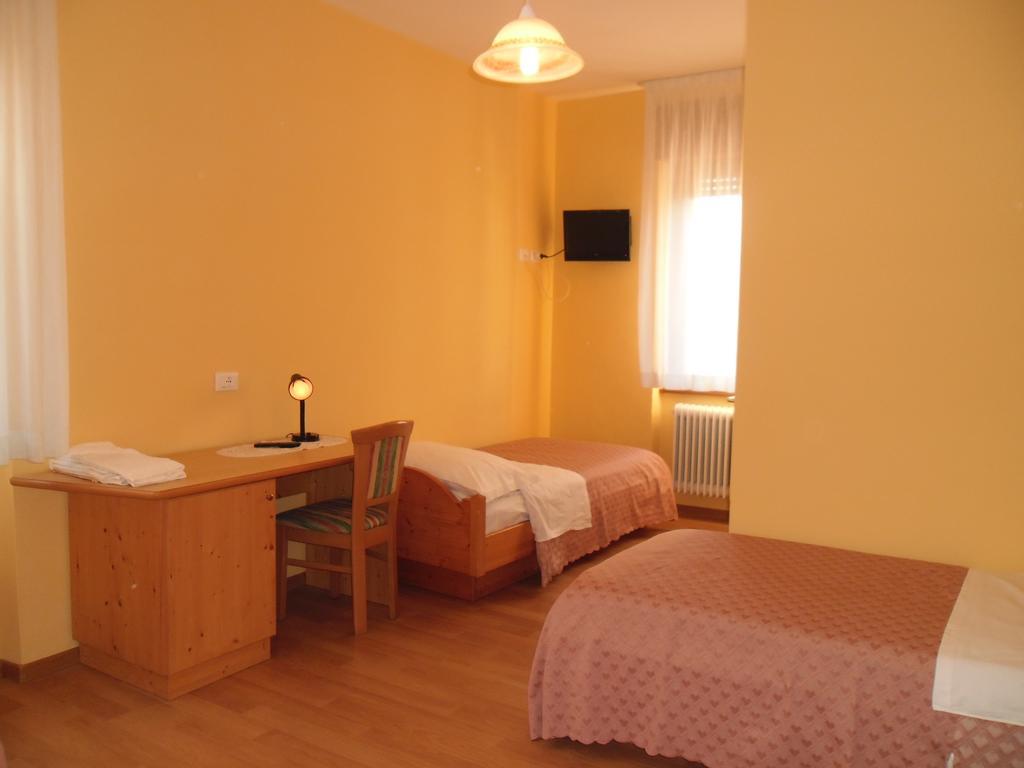 Hotel Cantaleone San Michele all'Adige Phòng bức ảnh